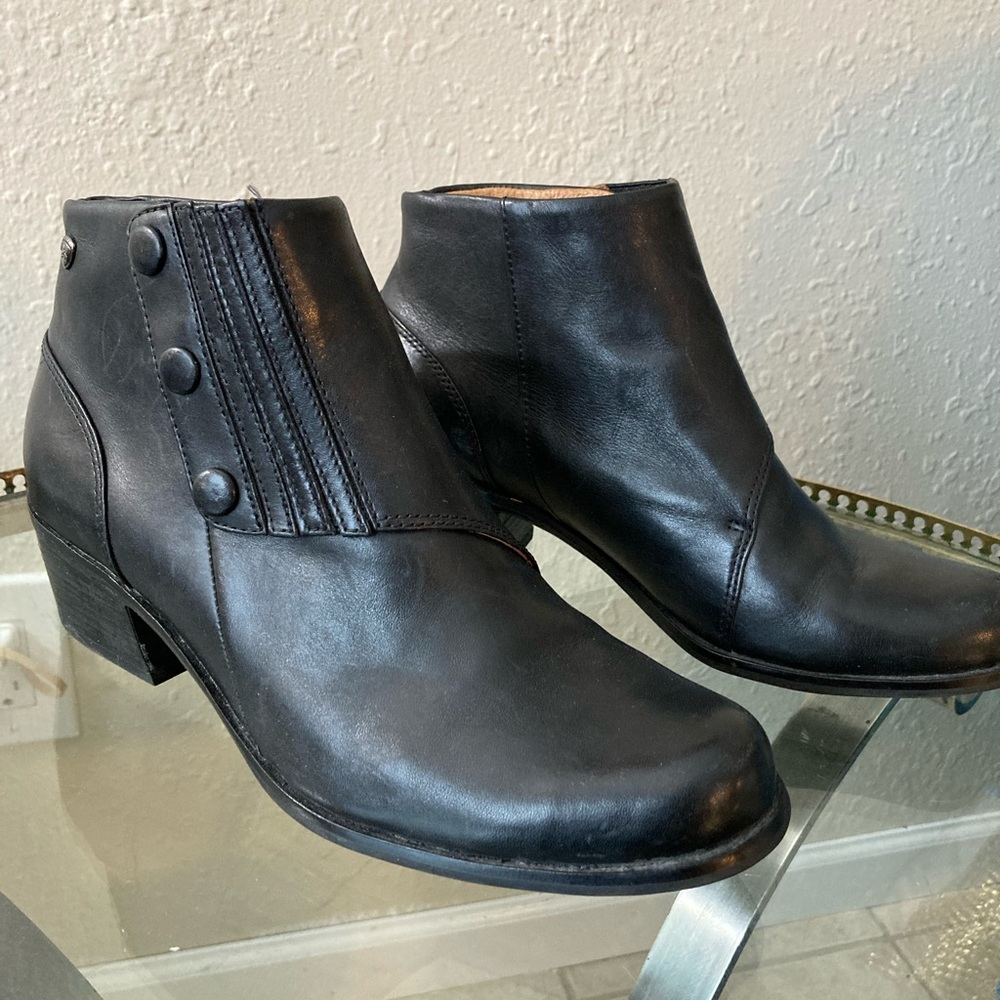 Ariat Booties
